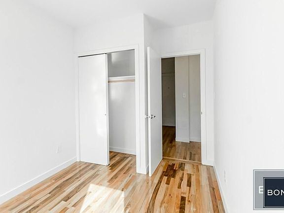 4th image of 312 E 91st St #5R1