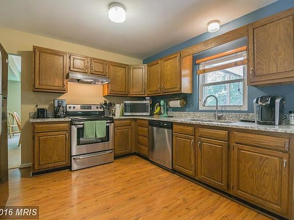2nd image of 3251 Karen Dr