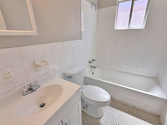 4th image of 331 Shiloh St APT 5
