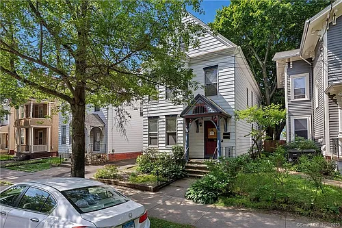 28 Edwards St #2 Photo 1