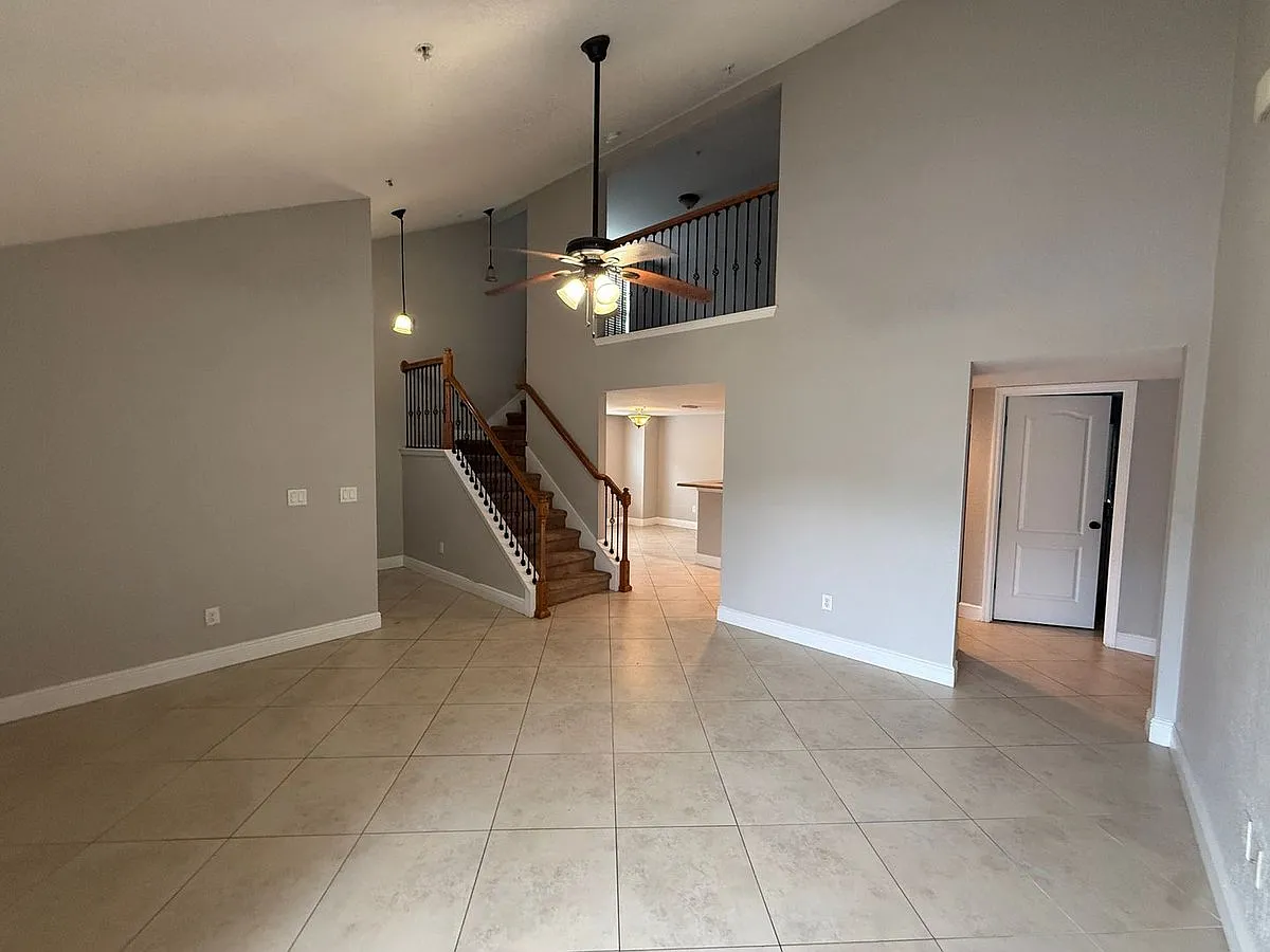 3717 S Lake Orlando Pkwy — Photo 2
