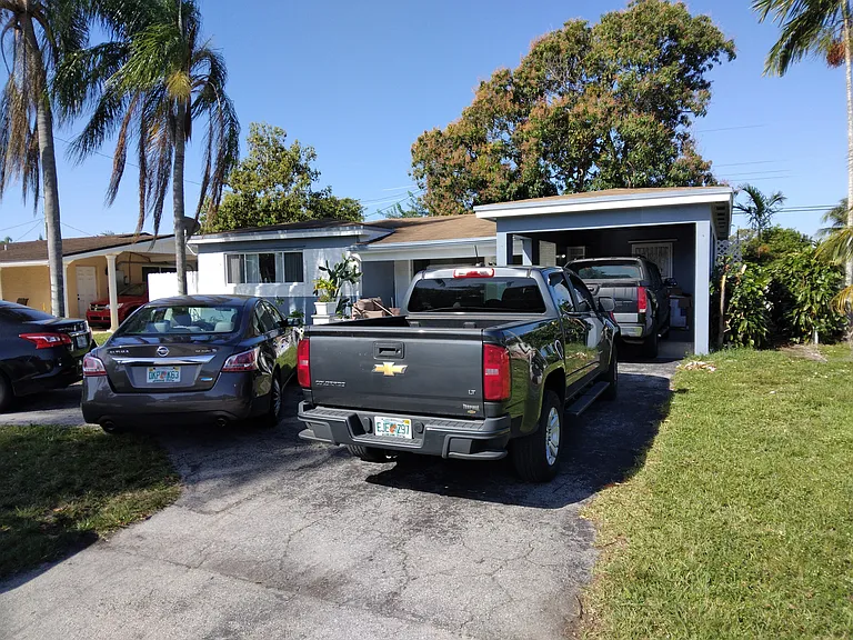 2260 Gulfstream Dr — Photo 1