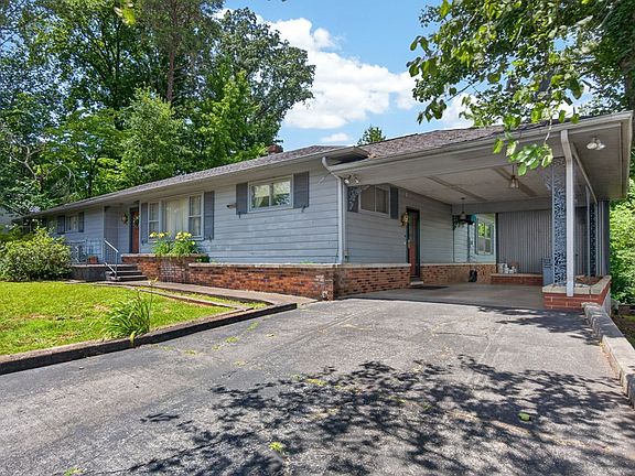 3rd image of 120 Pineview Dr