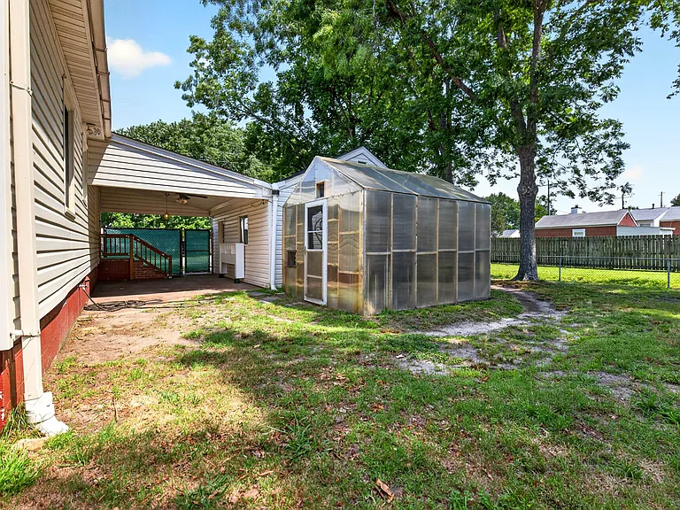 21 Aspenwood Dr — Photo 57