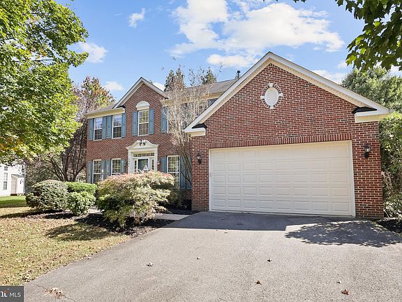 3rd image of 6024 Harnsberger Barn Ct