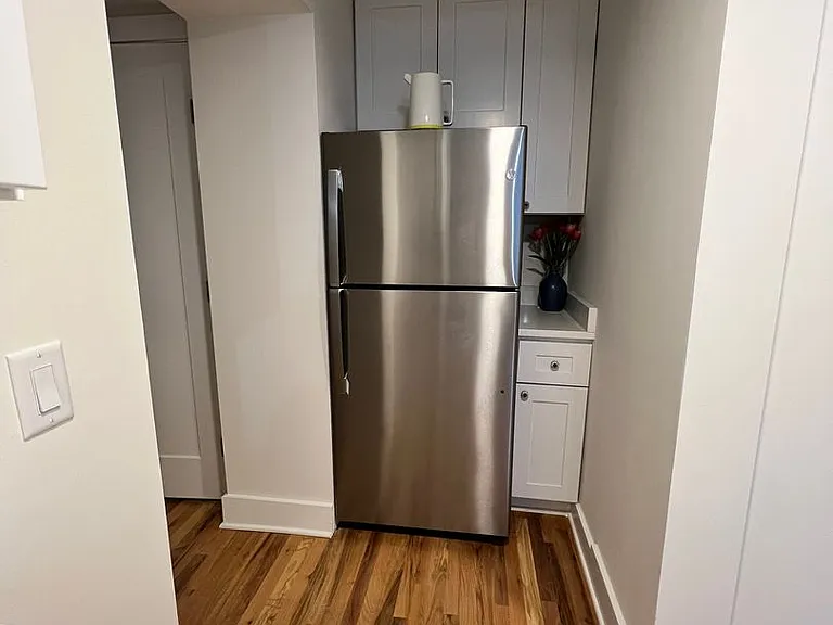 106 E Broad St — Photo 13