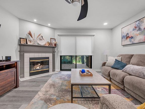 5th image of 4441 Stratfordshire Ct