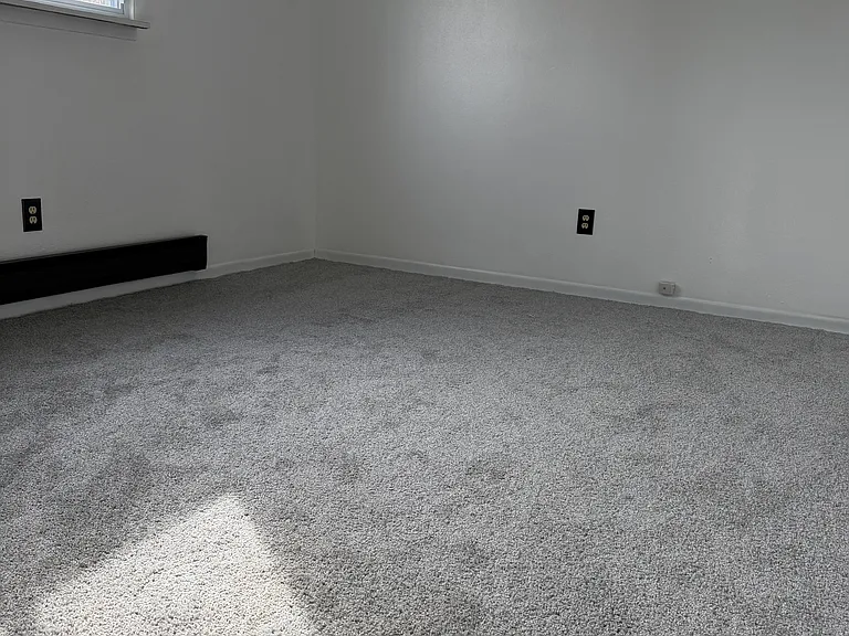 4837 W Bancroft St — Photo 42