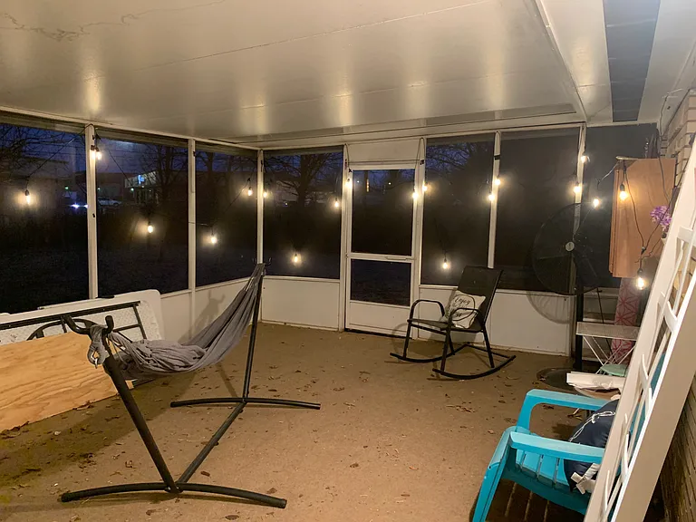 Sunroom/screened in porch