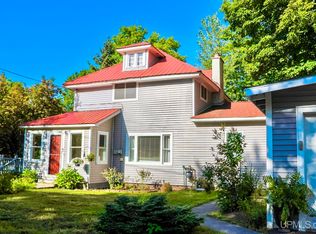 48465 Lincoln St, Houghton, MI 49931