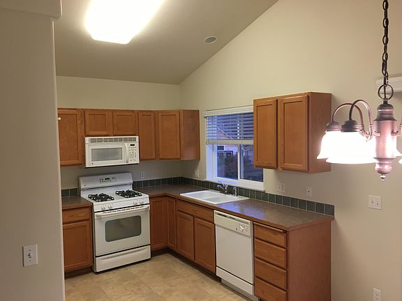 3rd image of 7251 N Freezeout Ct