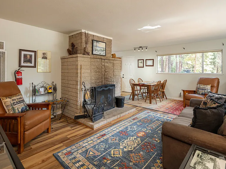 700 Carnelian Cir — Photo 5