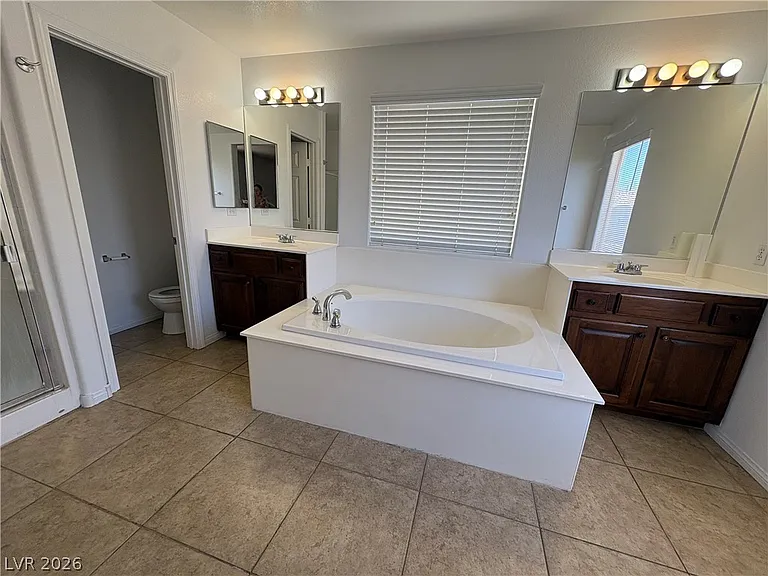 7878 Juniper Forest St — Photo 6