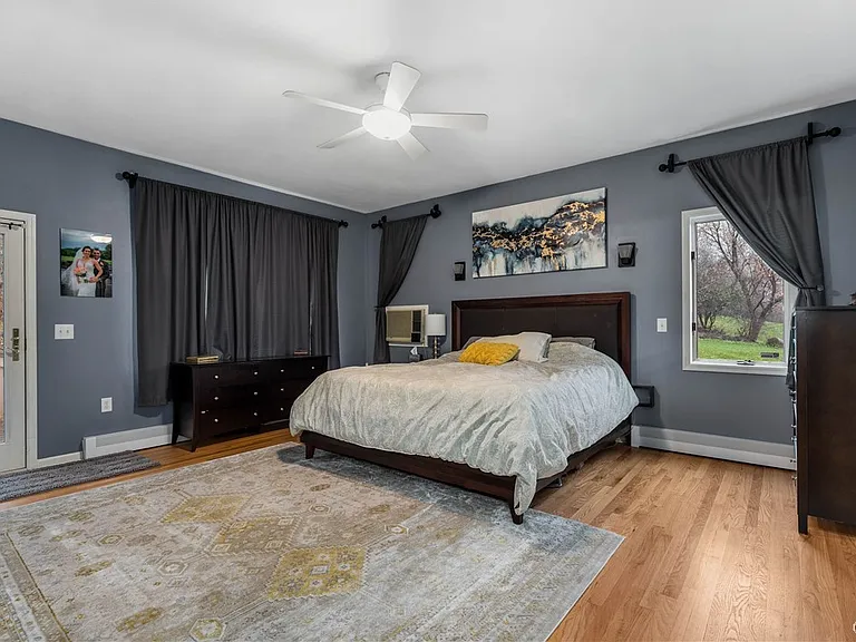 4892 Macgregor Ln — Photo 14