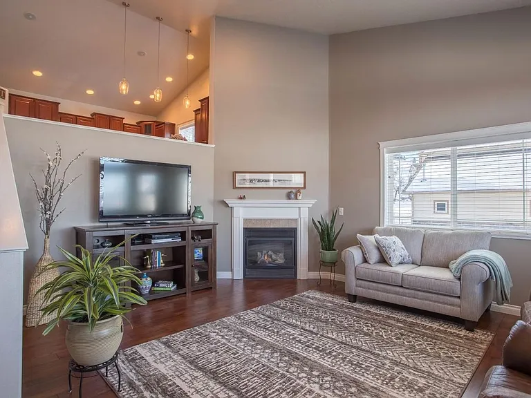 5206 Laree Ct — Photo 13