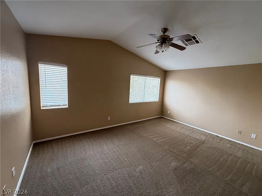 3 bed, 2.5 bath, 1596 sqft, $1,995 — Photo 4