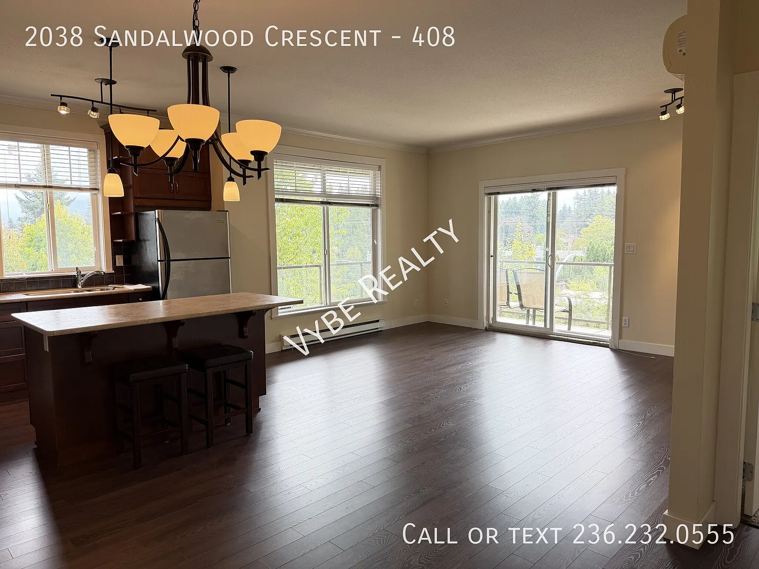 Top Floor Corner Unit — Photo 3