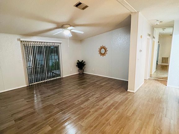 5th image of 1349 Caney Loop
