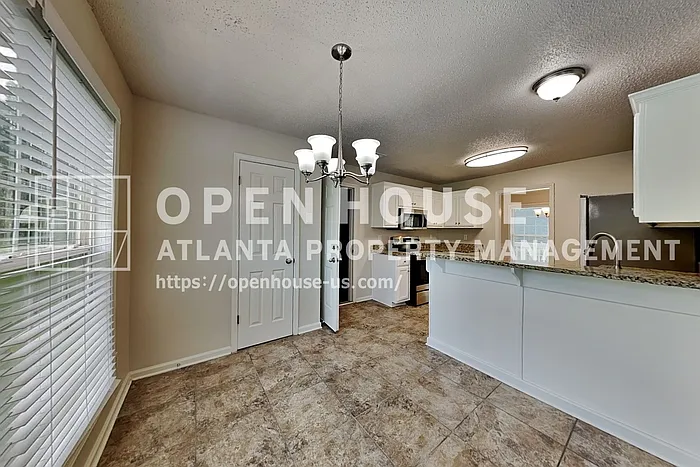 1151 Paiute Ct — Photo 9