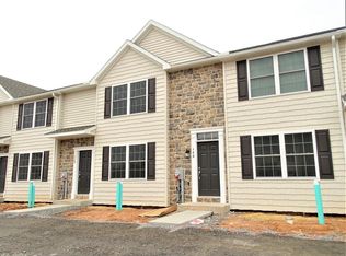 138 Cedarwood Dr, Denver, PA 17517