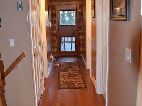 5th image of 864 Mattie St