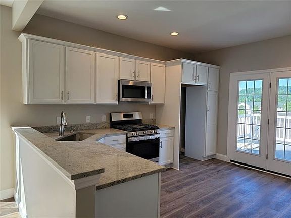 4th image of 1117 Scepter Ln W Lot 213