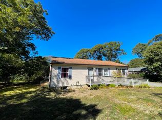 69 Summit Ave, Oak Bluffs, MA 02557