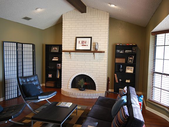 2nd image of 1534 W San Marcelo Blvd