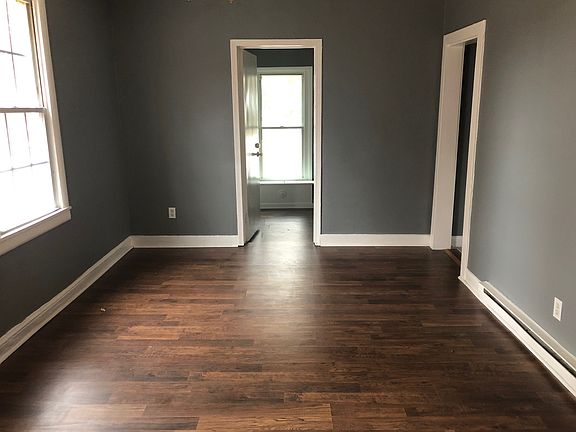 4th image of 9018 Germont Ave #A