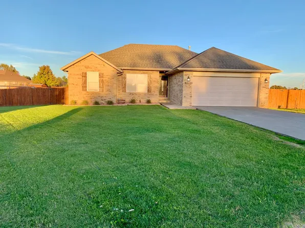130 Pinyon Ave, Rogersville, MO 65742