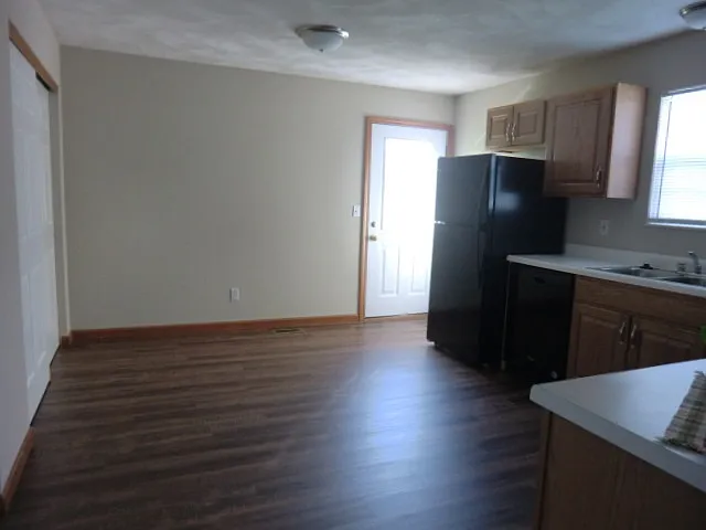 203 & 205 Autumn Pine Dr #203 — Photo 4