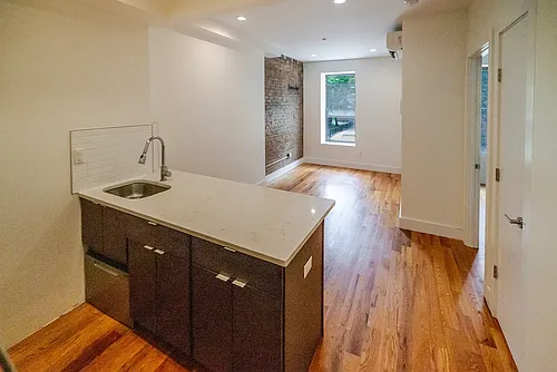 217 E 115th St #3 Photo 1