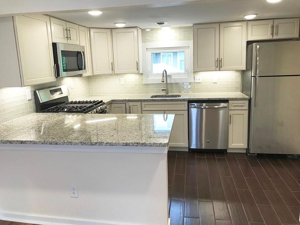1st image of 310 Howard St #2