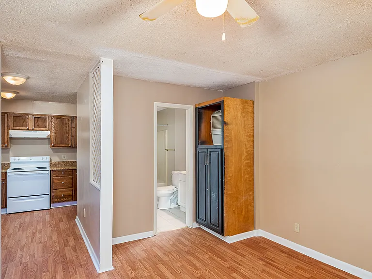 3931 Webb Rd #D — Photo 7