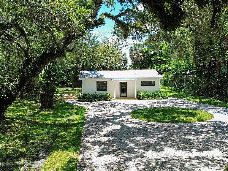 2101 Riverland Rd — Photo 32
