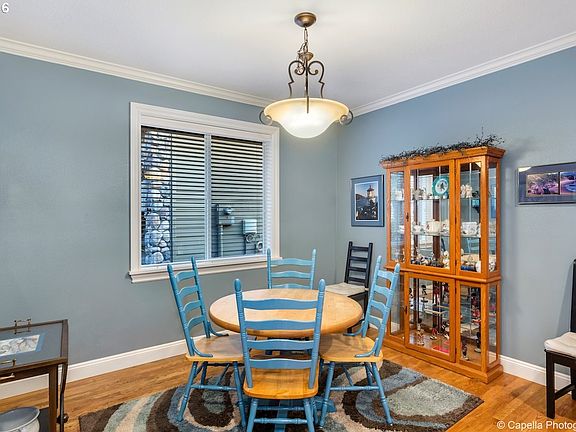 5th image of 3938 SE Glen Meadows Way
