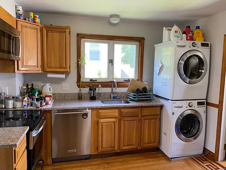 90 Chandler St — Photo 39