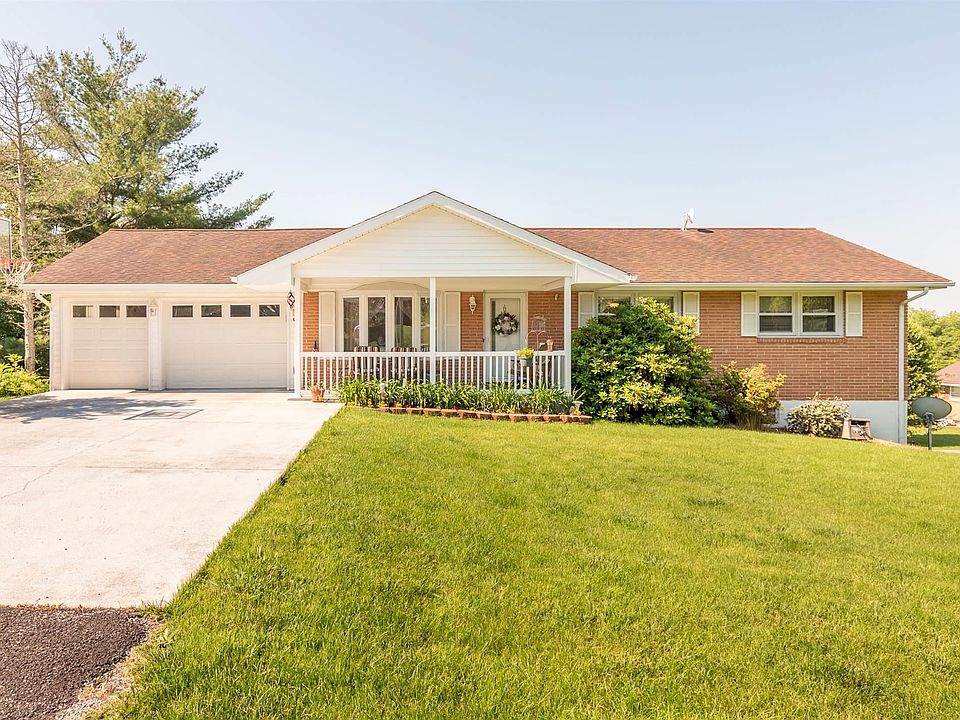 1st image of 90 Crescent Dr