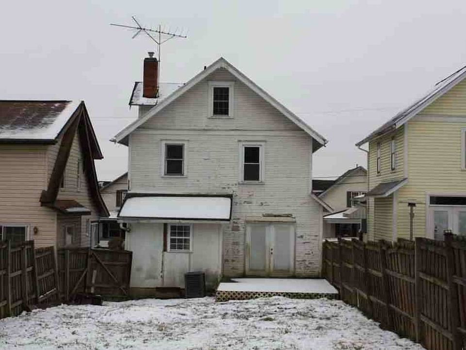 2nd image of 112 Orchard Ave
