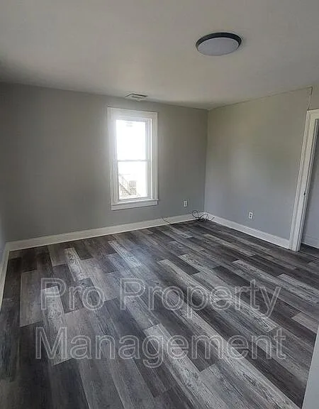 31 William St #2 — Photo 5