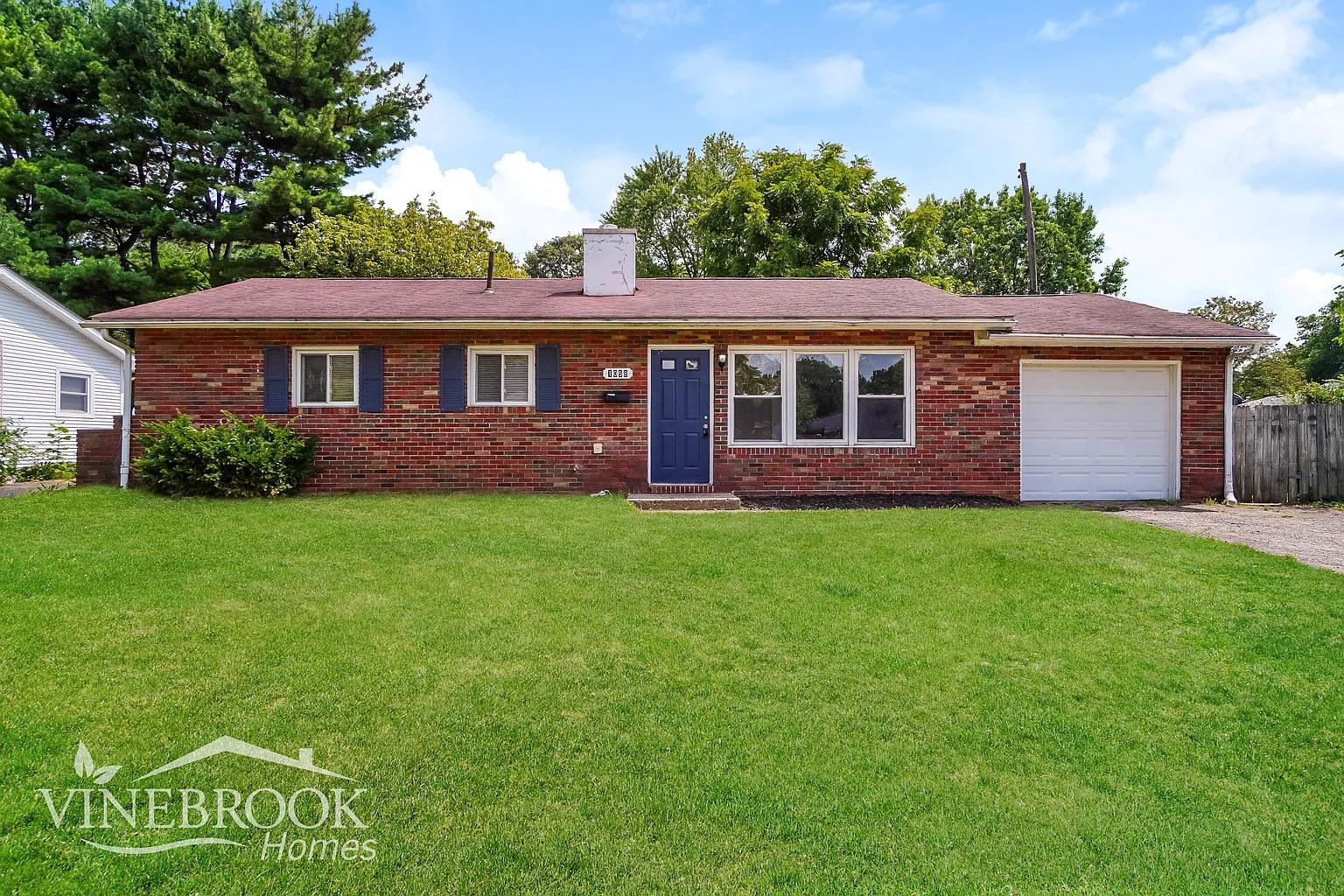1058 Cottingham Rd photo 1