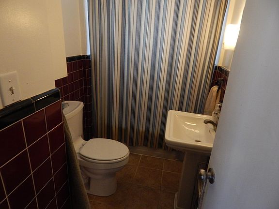 4th image of 864 Ball Ave NE