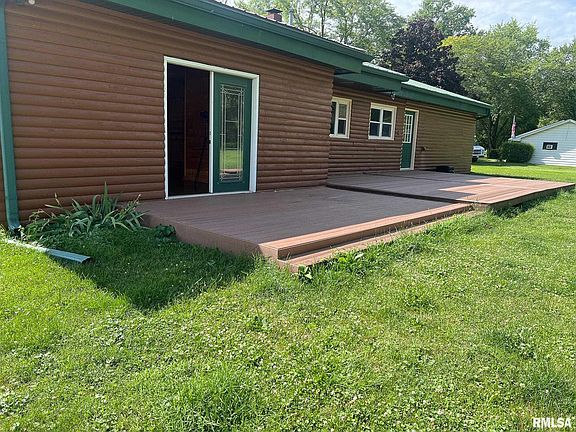 5th image of 1113 Windcrest Dr