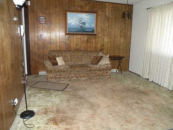 3rd image of 2915 S Richmond Ave