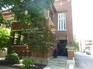 4540 N Artesian Ave, Chicago, IL 60625