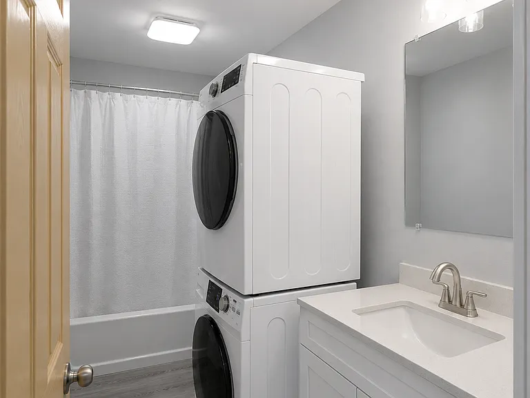 376 Alfred St #376 — Photo 6