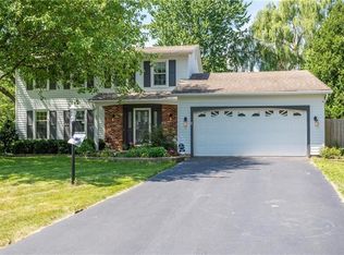 25 Wethersfield Rd, Rochester, NY 14624