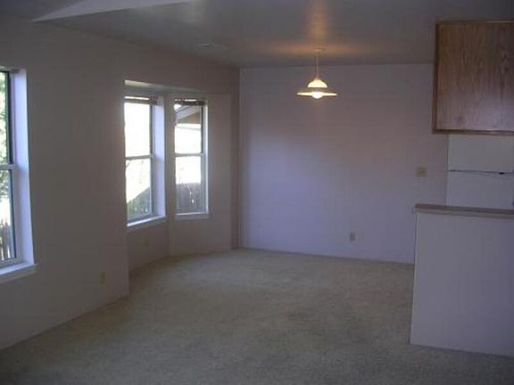 5th image of 477 Scenic Dr