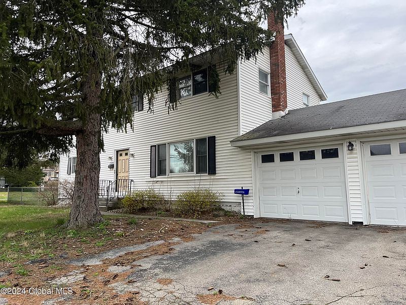 2nd image of 1525 Mervin Avenue