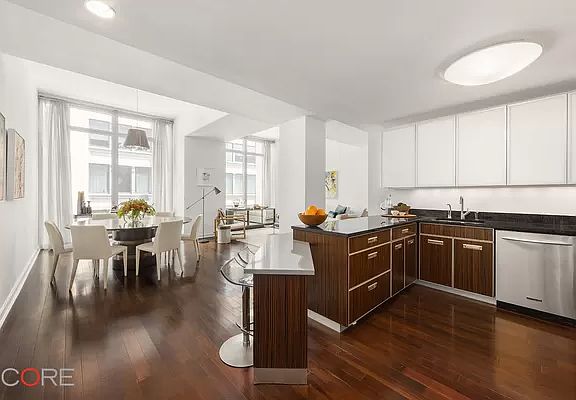 4th image of 130 W 19th St APT 9D
